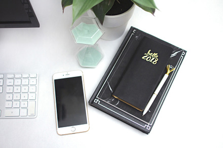 Desktop 2018 Flatlay, a Background Photo by Gorgeous Graphics