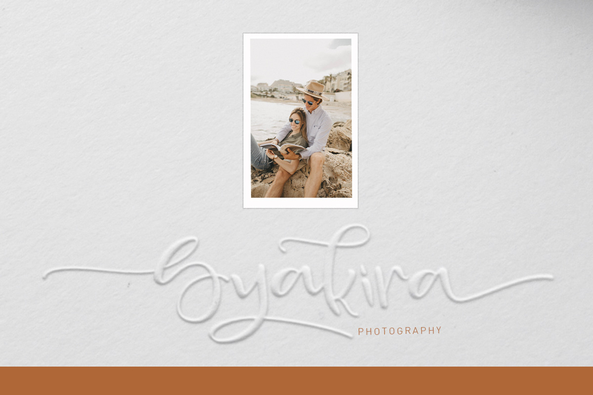 Strong table, a Script Font by Franstudio (Photo 3 of 17)