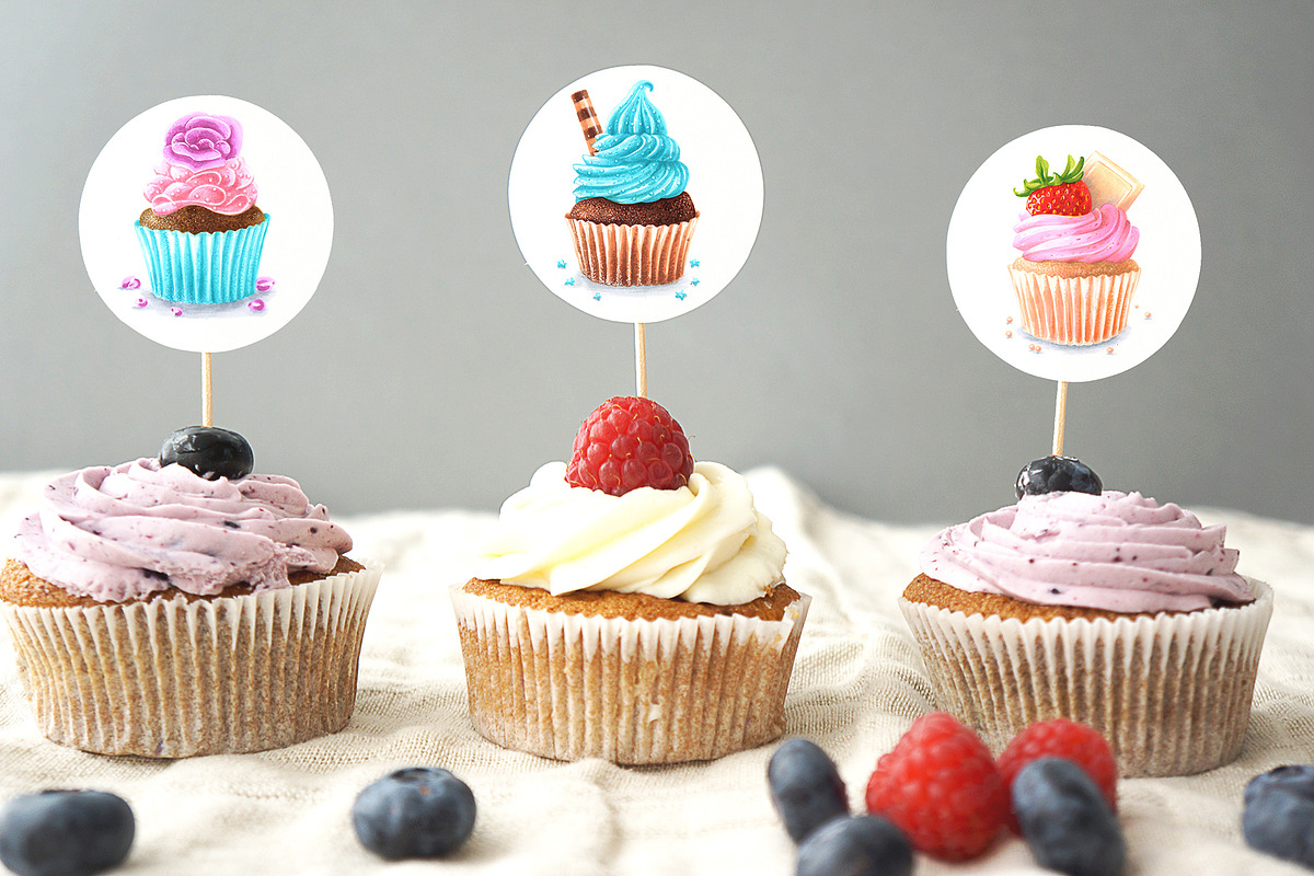 Cakes set, an Illustration by Maria Shishcova (Photo 7 of 10)