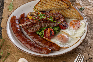 English breakfast close up, a Photo by Grafvision photography