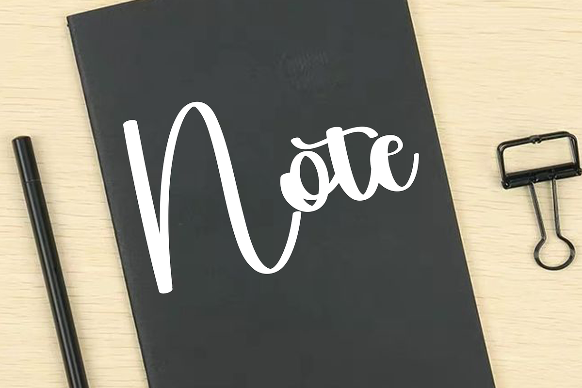 Daisy, a Handwritten Font by FreshTypeINK (Photo 3 of 8)
