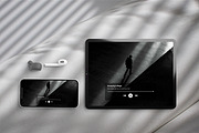 iPad Pro and iPhone Mockups, an iPhone Mockup by 2M GRAPHICS DESIGN (Thumbnail 5 of 5)