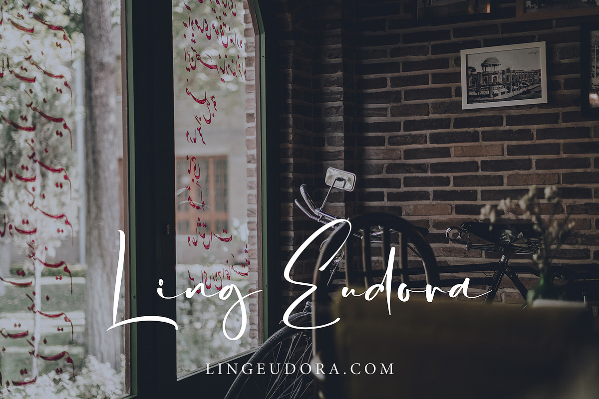 Milky Hunter, a Script Font by pineungtype (Photo 5 of 7)