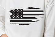 Distressed American Flag SVG Bundle, a Graphic by M9 Design (Thumbnail 3 of 9)