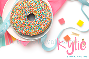 Styled Stock Photo - Kylie 7, a Mockup by the studio louvain shop (Thumbnail 2 of 5)