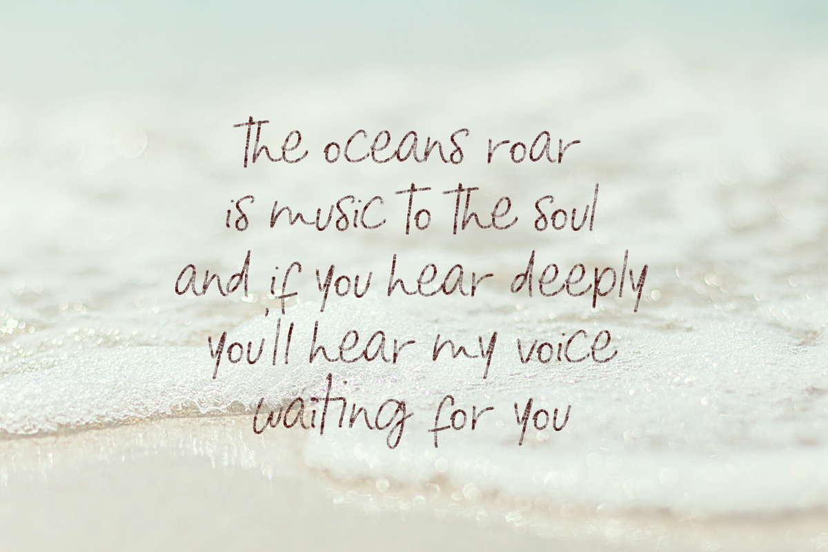 Beach Kiss Mini font, a Script Font by Creator Goodies (Photo 7 of 7)