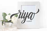 Holidays Typeface, a Font by Sundawani Typeface (Thumbnail 2 of 7)