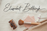 Geraldyne Signature, a Script Font by Sealoung (Thumbnail 6 of 18)
