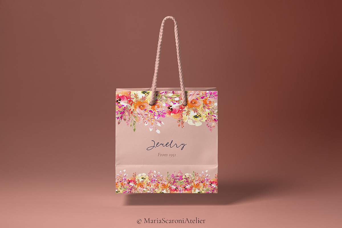 Lovely Bouquets - Watercolor, an Illustration by MariaScaroniAtelier (Photo 6 of 8)
