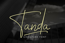 Tanda Signature Font