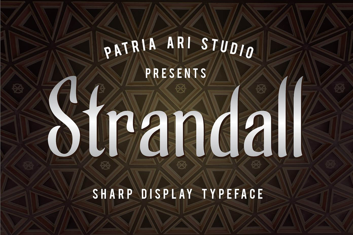 Strandall Display Typeface