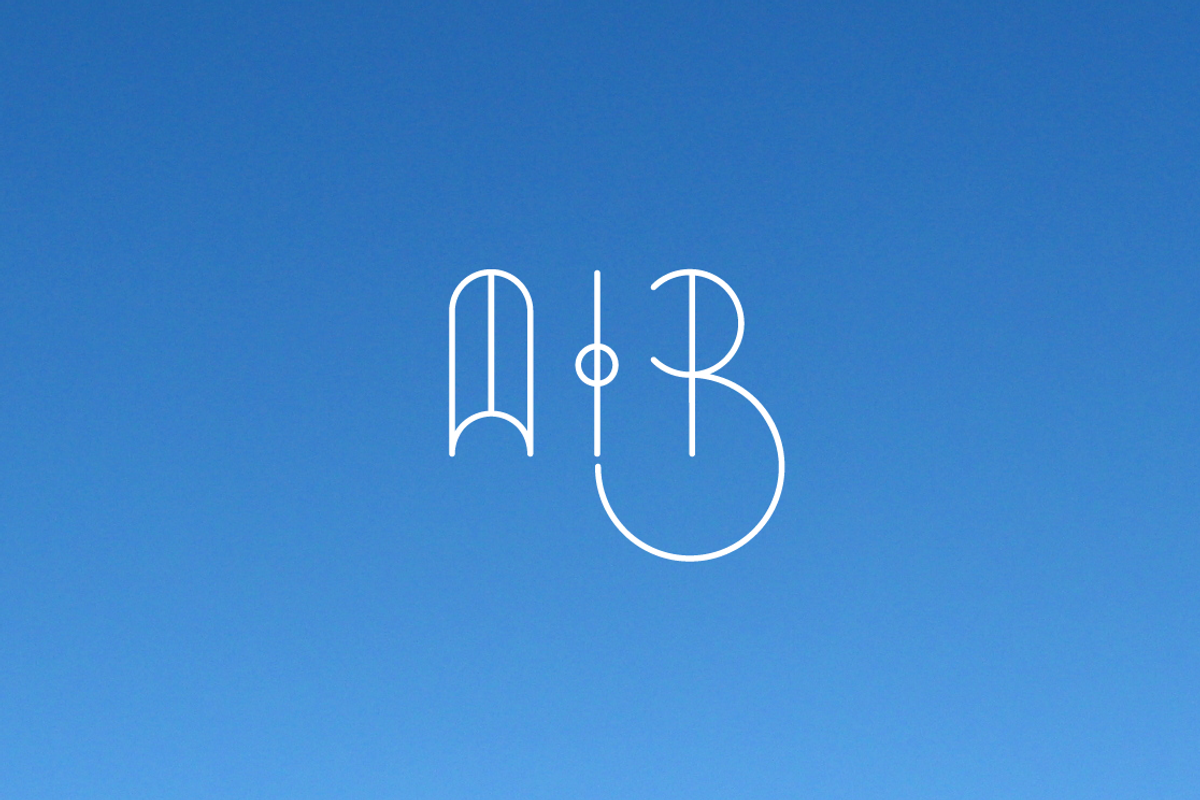 Universum, a Font by JAF 34 (Photo 4 of 5)