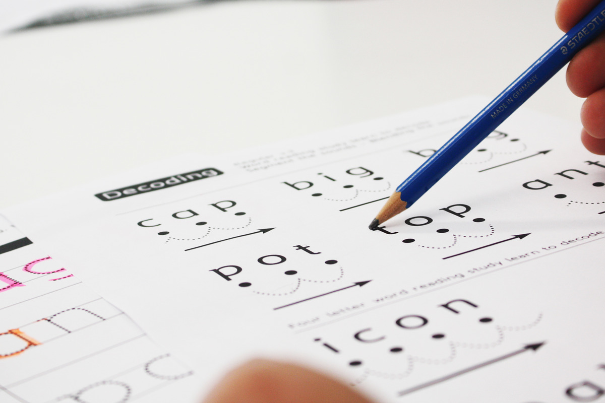 Accessible Font Version 2, a Font by Educational Design (Photo 11 of 16)