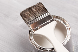 Brush on paint tin, Trendy color of