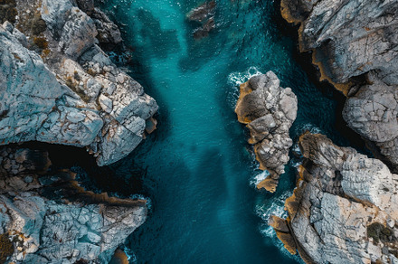 This stunning aerial perspective cap, a Photo by Tanuart