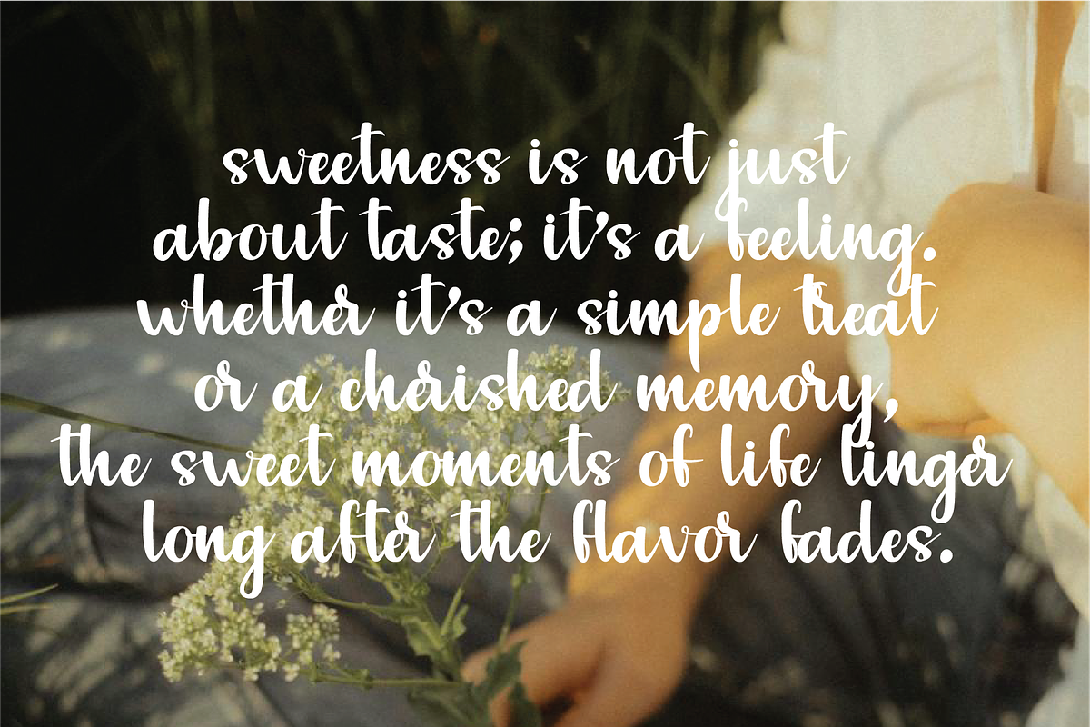 Havenli Script Font, a Script Font by Berdansabersama (Photo 4 of 9)