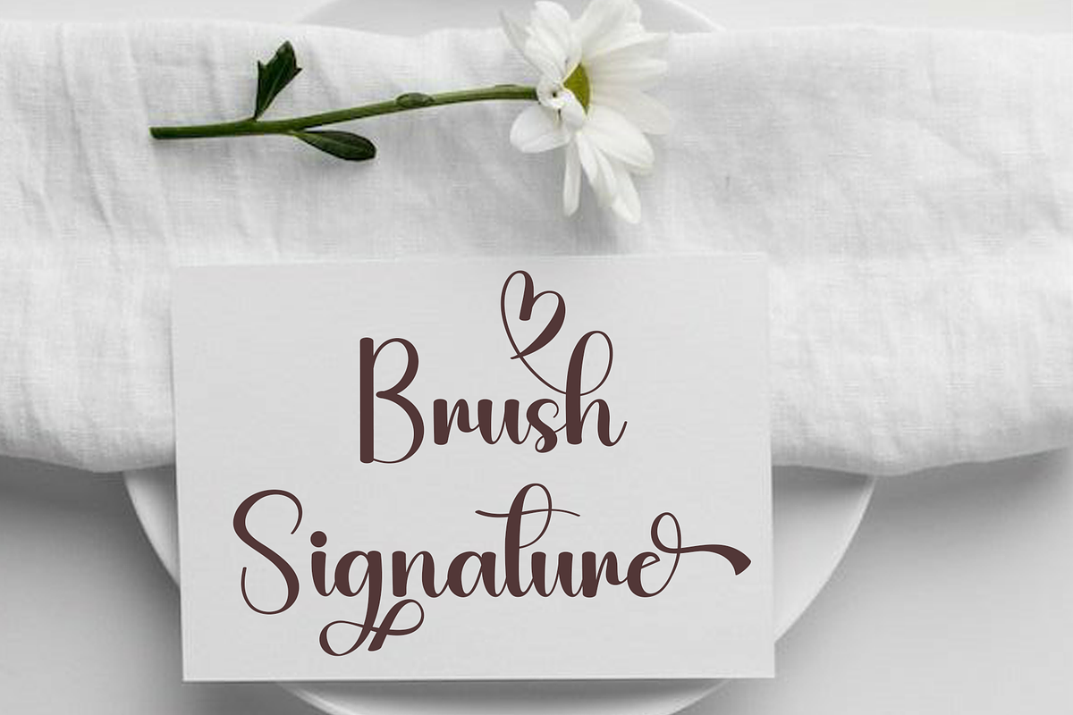 Bakery Cake, a Handwritten Font by InermediaSTUDIO (Photo 2 of 8)