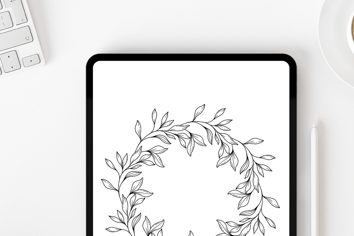 Floral Wreath SVG Bundle, an Object Graphic by CaraulanStore (Photo 5 of 8)