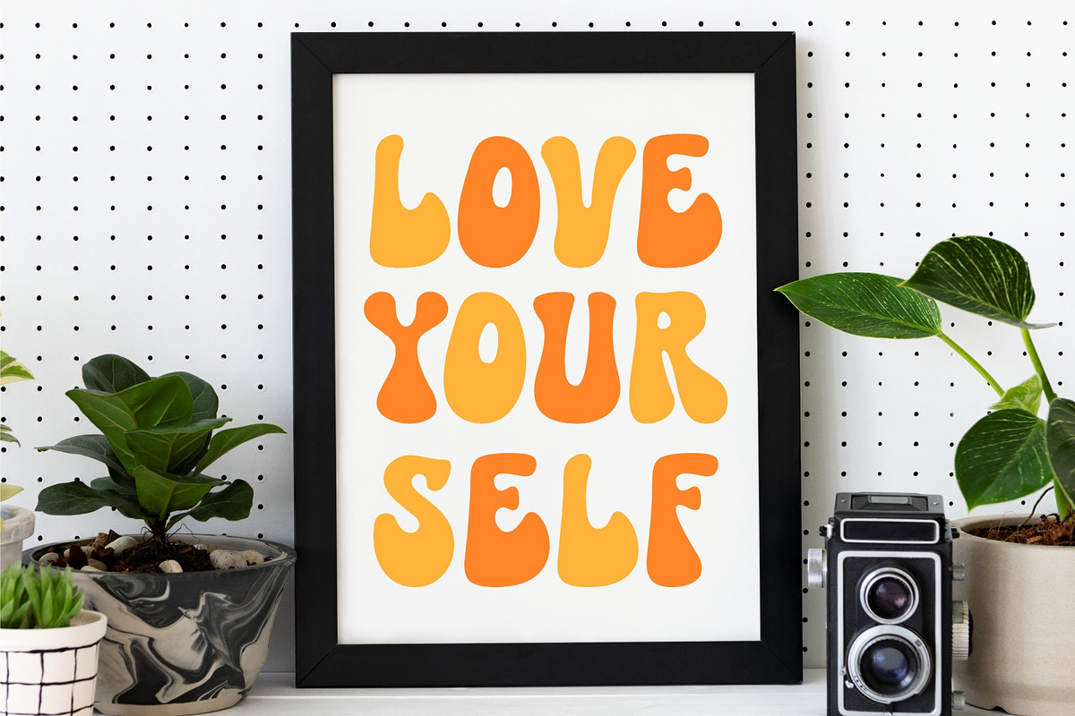 Retro Sunday - Retro Groovy Font, a Handwritten Font by Keithzo (Photo 4 of 8)