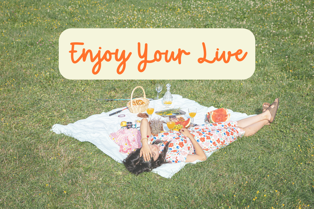 Summer Time, a Script Font by Fashion Creative (Photo 9 of 10)
