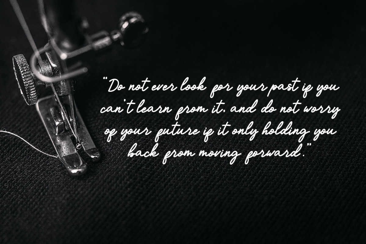 Santo James, a Script Font by kerismaker (Photo 6 of 10)