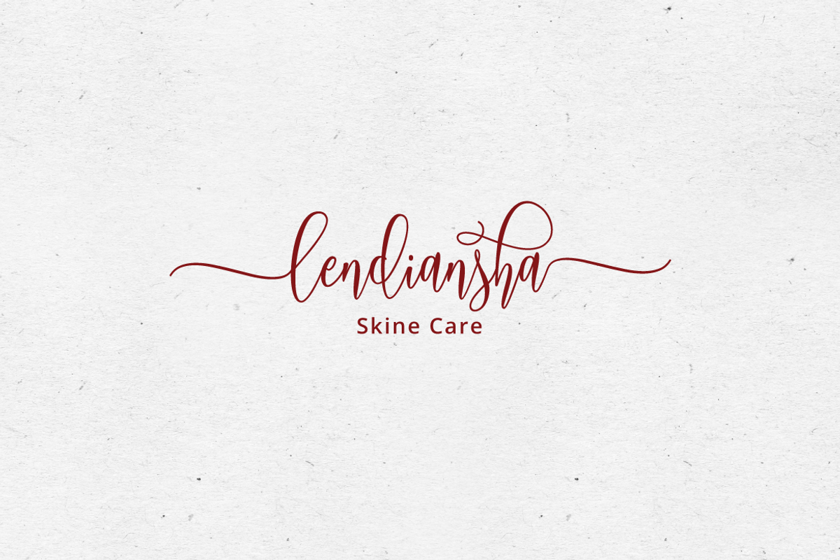 Mollinda - Modern Script Typeface, a Script Font by tebaltipislab (Photo 5 of 10)