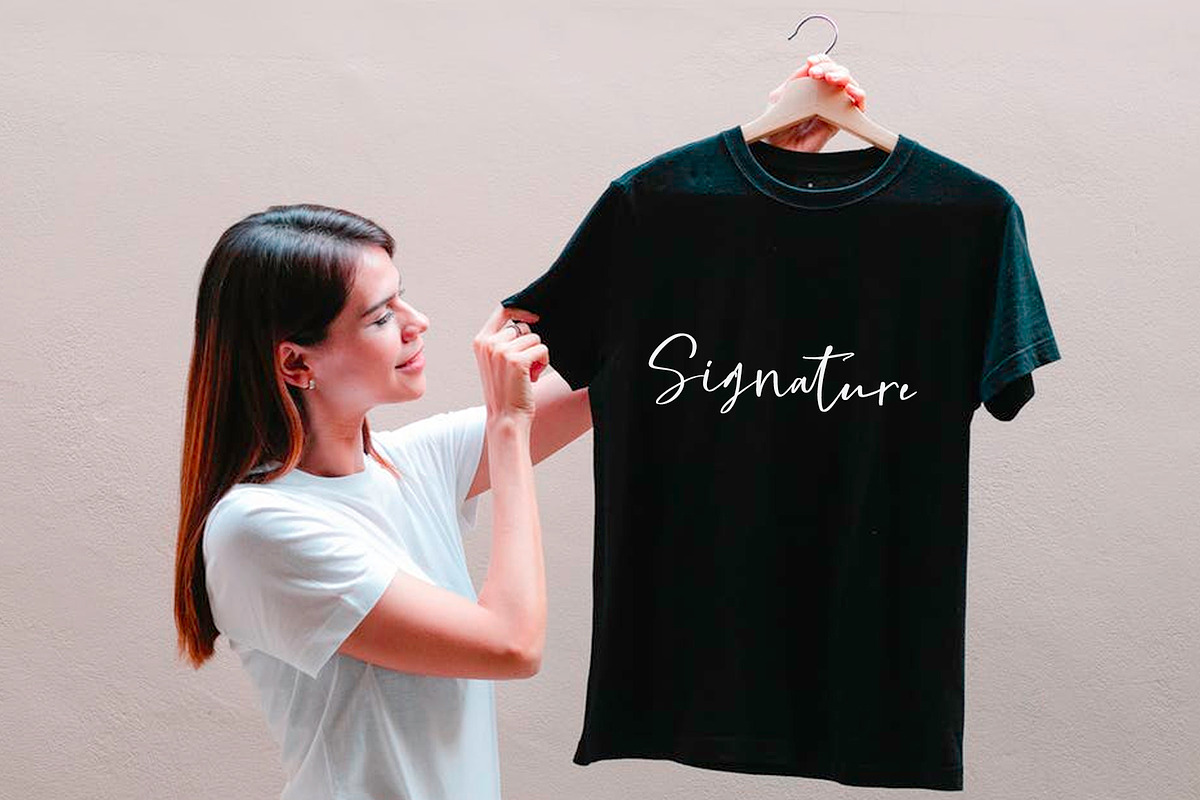 Come Out | Handwritten Font, a Handwritten Font by Yuby Creative (Photo 9 of 9)