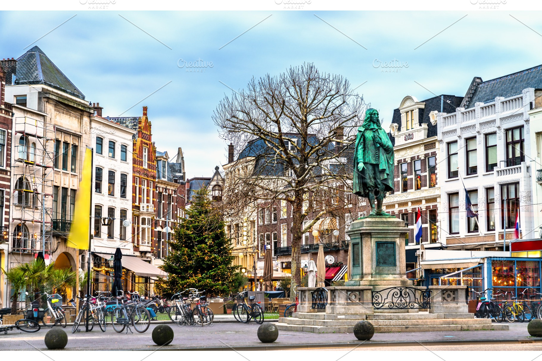 Statue of Johan de Witt in the Hague, an Architecture Photo by Leonid Andronov