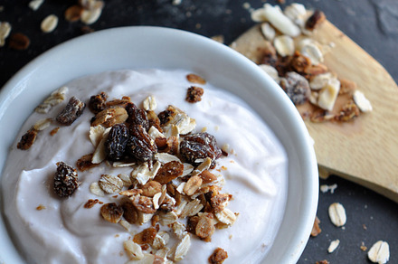Yogurt with granola