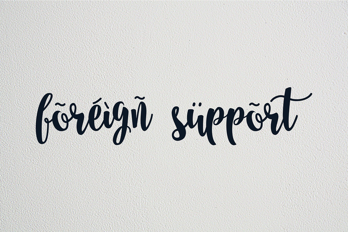 Nanda Script Font, a Script Font by Inspiratype (Photo 9 of 11)