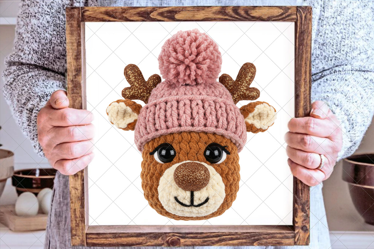 Crochet Faux Yarn Christmas Reindeer, an Illustration by SinaCreation (Photo 3 of 7)