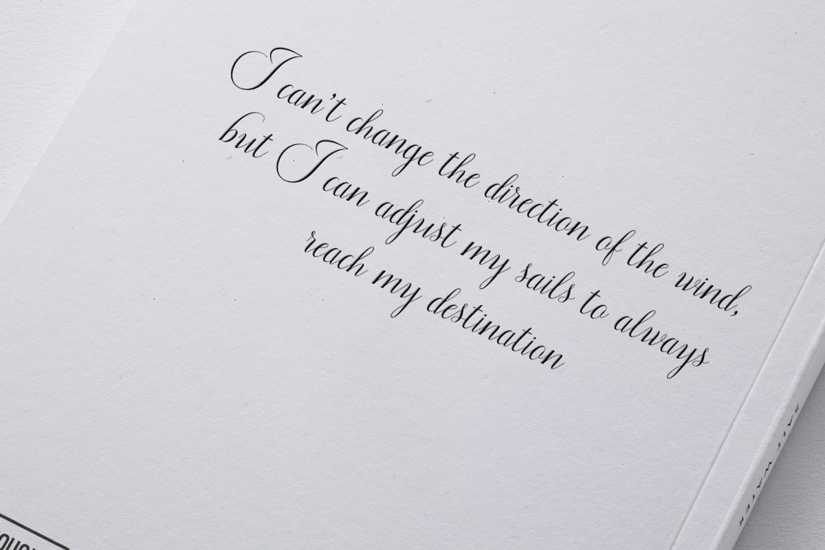 Floural Script preview 5