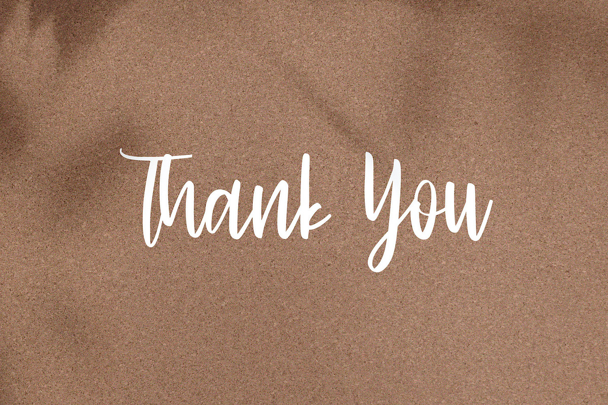 Cinthya Einzberg - Handwritten Font, a Script Font by StringLabs (Photo 7 of 7)