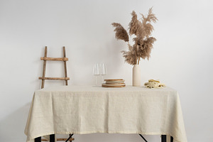 Elegant tablecloth in Ecru color