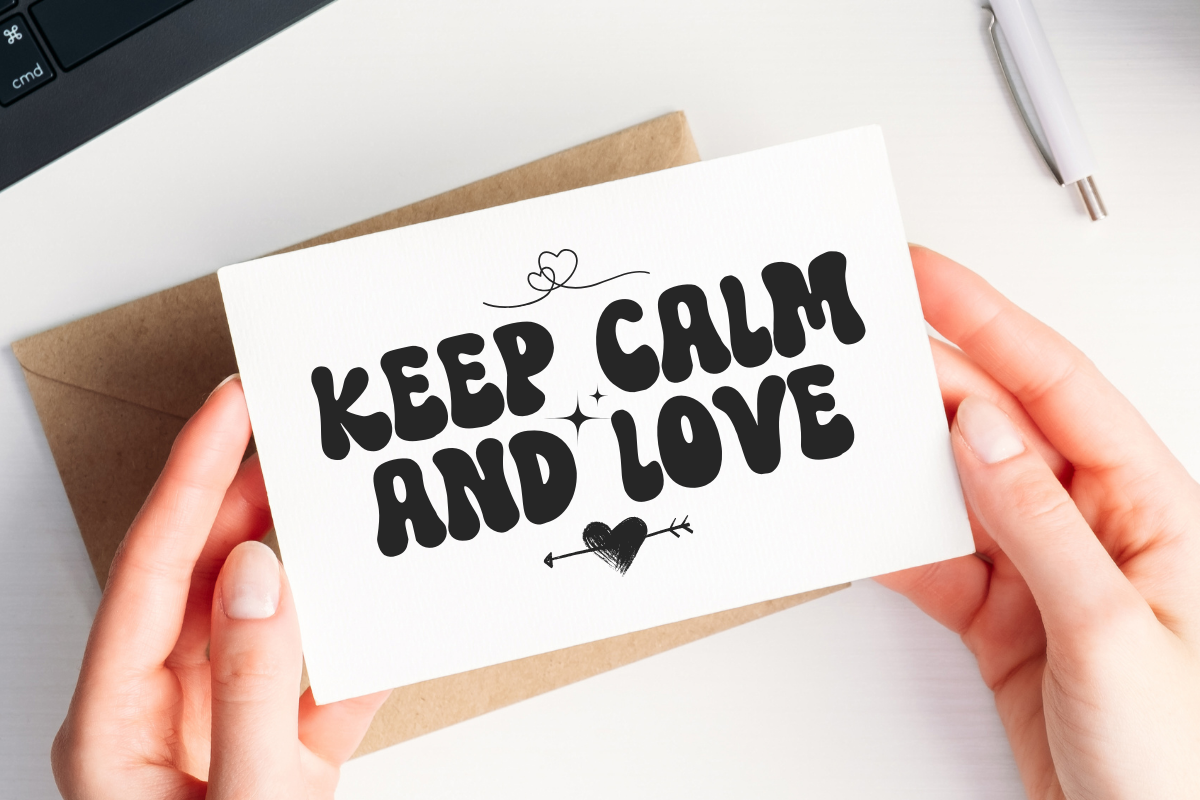 Peace Shine, a Handwritten Font by SaktiAvellin (Photo 8 of 9)