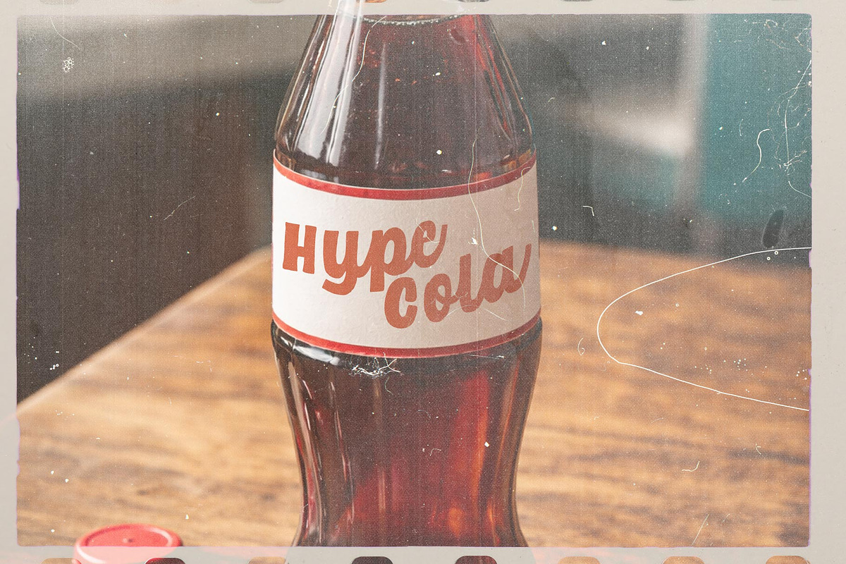Picsue; Script and Sans Font Duo, a Script Font by Eko Bimantara (Photo 14 of 20)