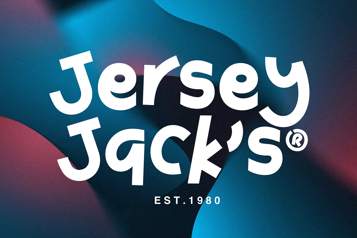 Richard Types, a Sans Serif Font by HRDR (Photo 4 of 12)