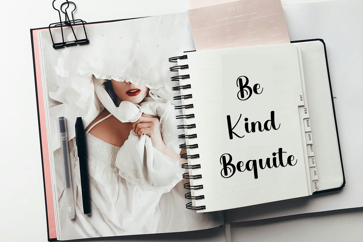 Santa Sunday, a Handwritten Font by FreshTypeINK (Photo 4 of 8)