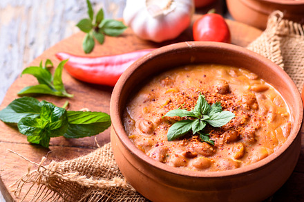 Traditional baked beans in tomato sa, a Photo by hitdelight