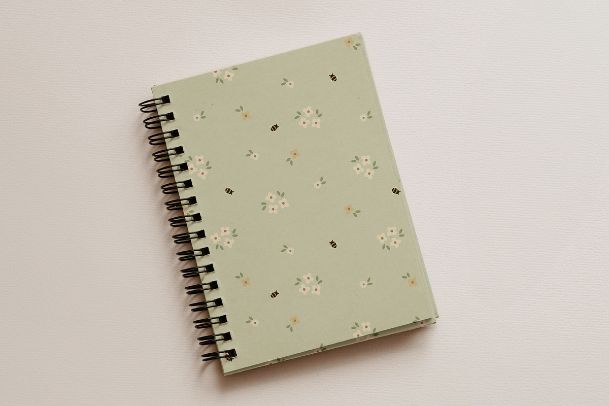 Bea & Bee 16 Seamless Patterns, a Pattern Graphic by Emilie Cliche (Photo 4 of 9)