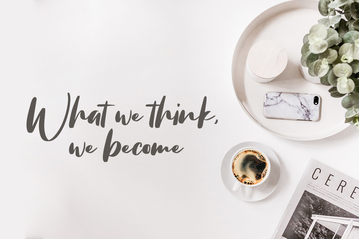 Chellyne - Modern Script Font preview 2