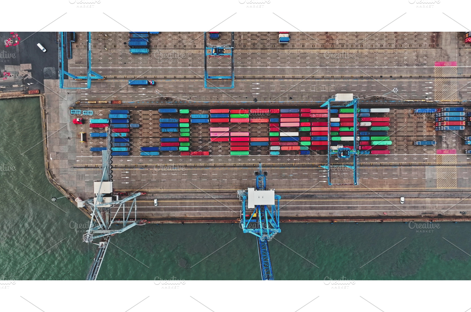 Shipping containers forming, a Transportation Photo by Goinyk