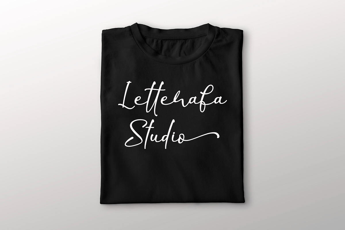 Christmas Shine - Handwritten Font, a Script Font by Letterafa Studio (Photo 5 of 10)