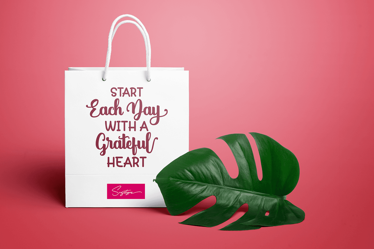 Brights Diamond + EXTRAS, a Script Font by SusiType (Photo 3 of 12)
