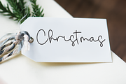Samanta Caroline | Script Font, a Handwritten Font by Scratchones (Thumbnail 4 of 8)