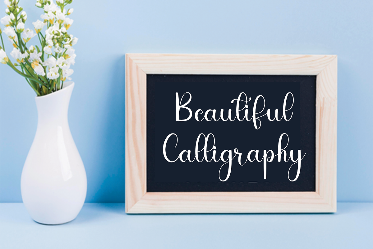 Santa, a Handwritten Font by FreshTypeINK (Photo 6 of 8)