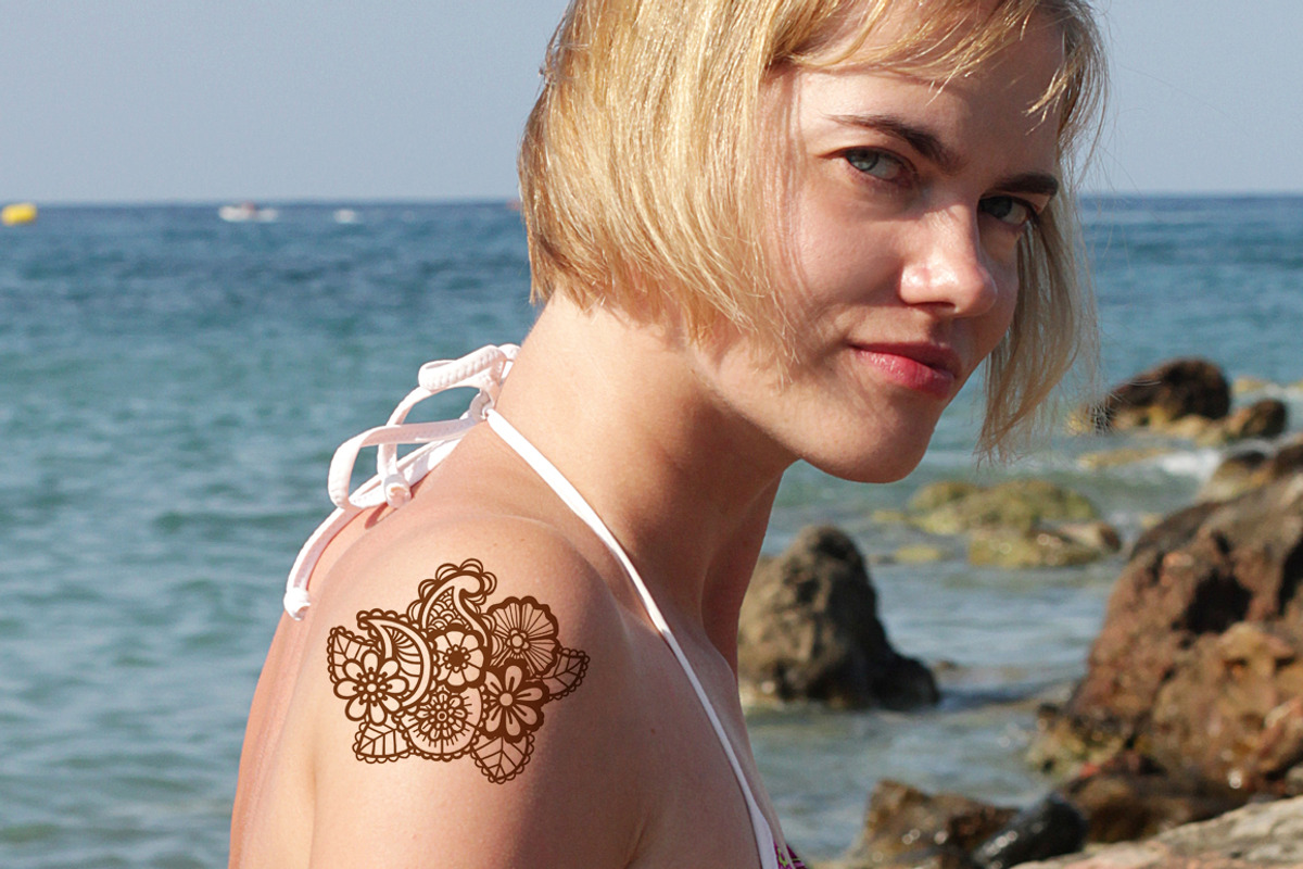 Collection of mehndi patterns, a Decorative Illustration by tamara.comotomka (Photo 5 of 5)