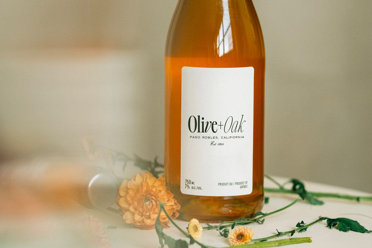 Carefree Font Free Download - Serif Fonts Preview 2026