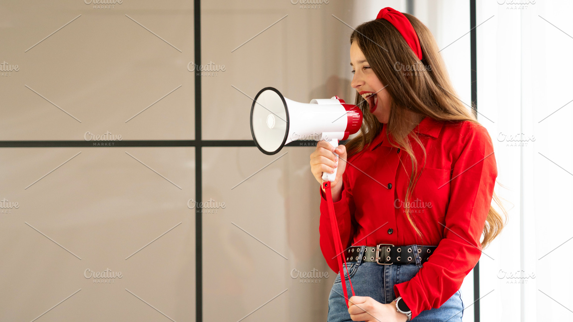 Teen girl smiles and speaking loudly, a Person Photo by Elena Vagengeim