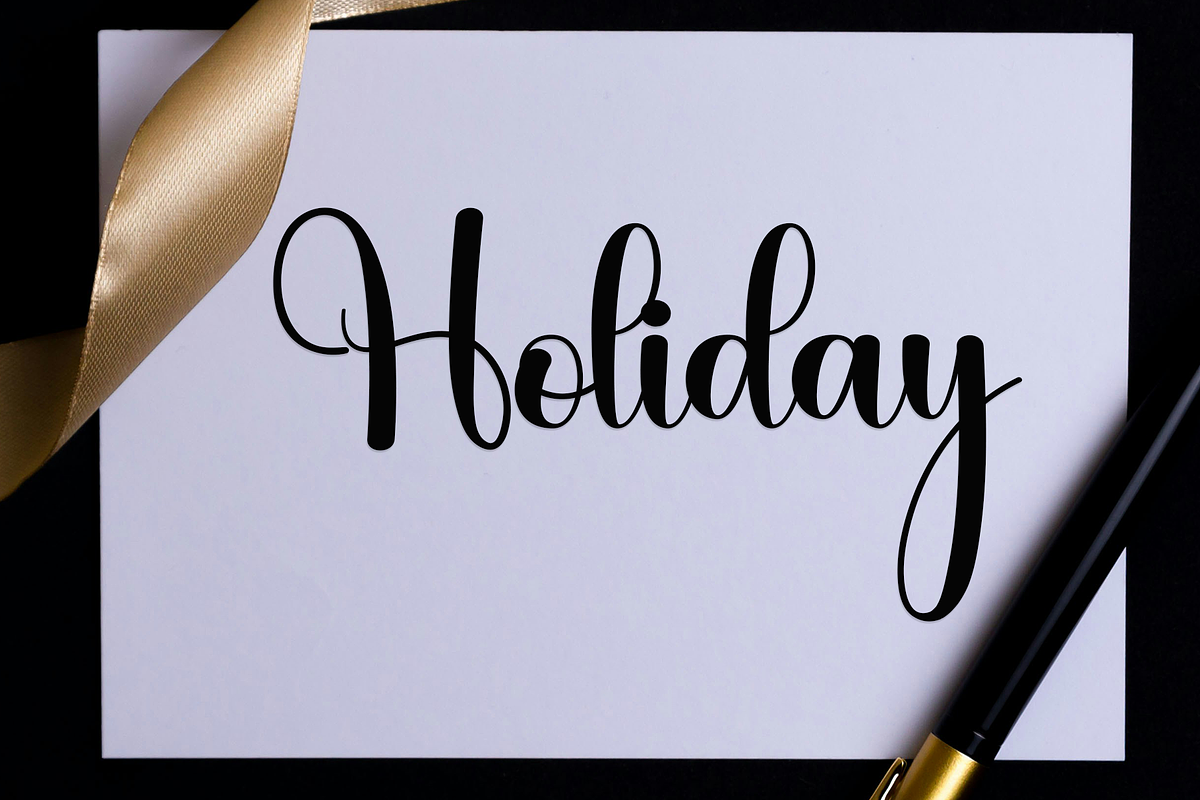 HalloTheacer, a Handwritten Font by InermediaSTUDIO (Photo 7 of 8)